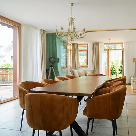 Doodle's Amazing -walensee - Flumserberg - Churfirsten - Heidiland - Pool - Sauna بيت ضيافة *