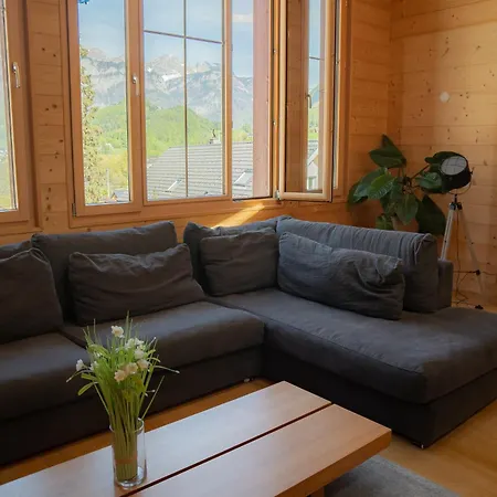 Doodle's Amazing -walensee - Flumserberg - Churfirsten - Heidiland - Pool - Sauna بيت ضيافة *