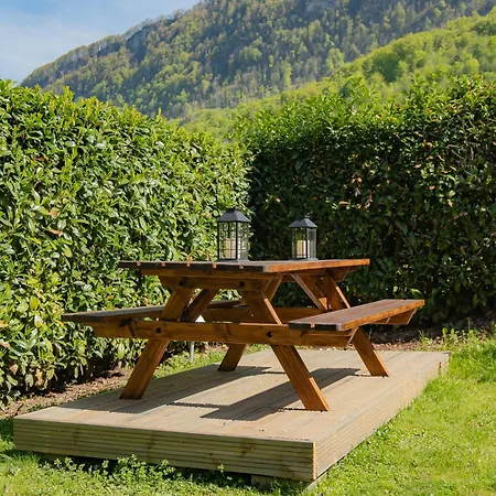 Doodle's Amazing -walensee - Flumserberg - Churfirsten - Heidiland - Pool - Sauna ゲストハウス