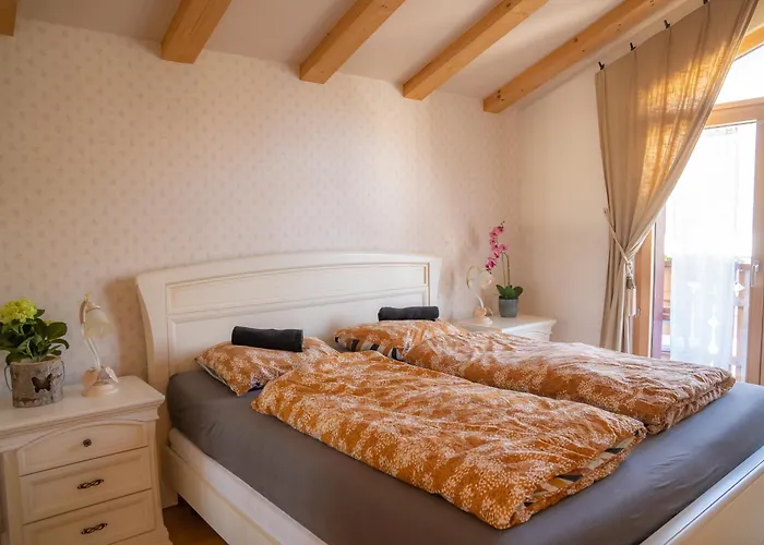 ゲストハウス Doodle's Amazing -walensee - Flumserberg - Churfirsten - Heidiland - Pool - Sauna *