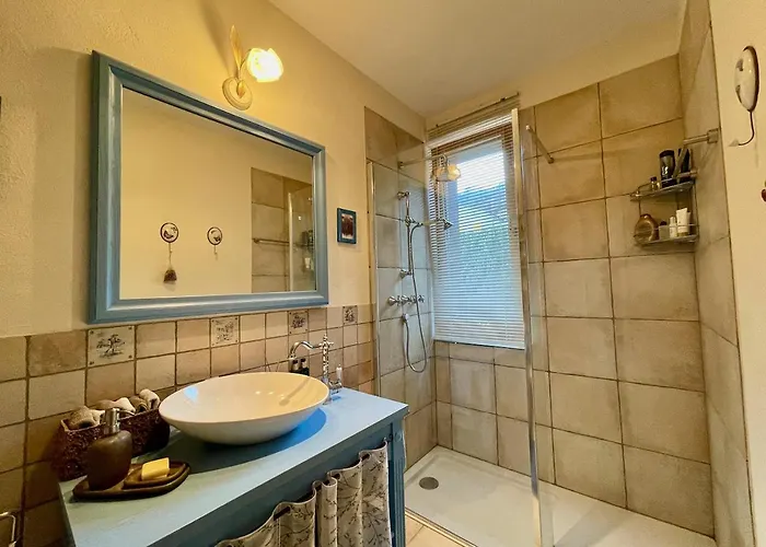 Doodle's Amazing -walensee - Flumserberg - Churfirsten - Heidiland - Pool - Sauna *